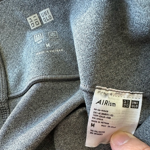 UNIQLO AIRism Gray Leggings - Picture 3 of 3